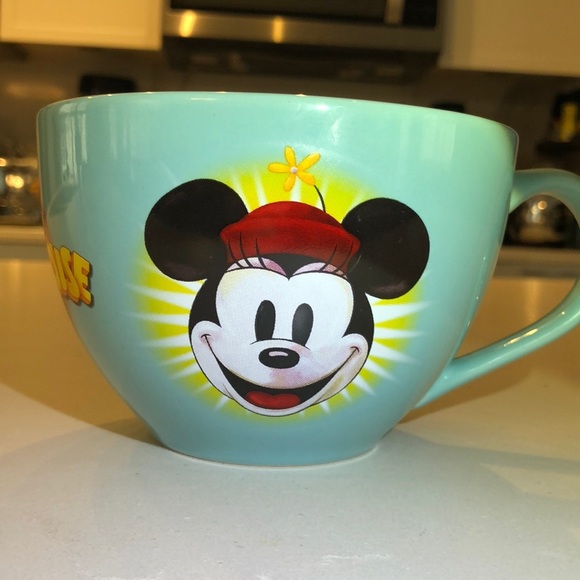 Disney  Minnie Mouse Soup/dessert Mug - Picture 9 of 9
